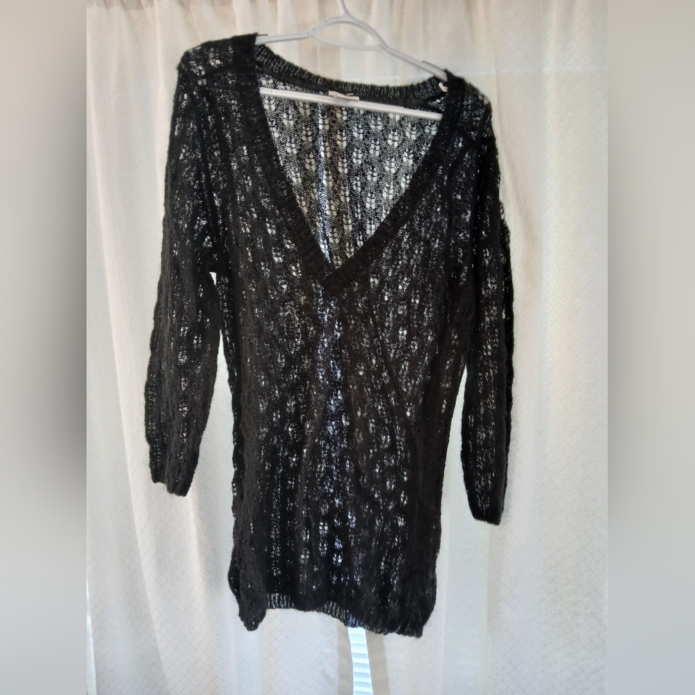 Old Navy Perfect Fit Sheer Black V-neck Knit Top
